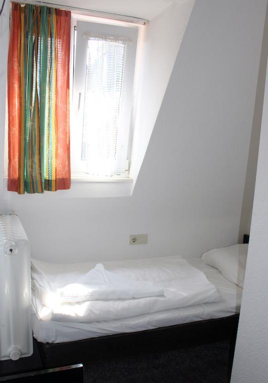 City Hotel Meesenburg Würzburg Rum bild